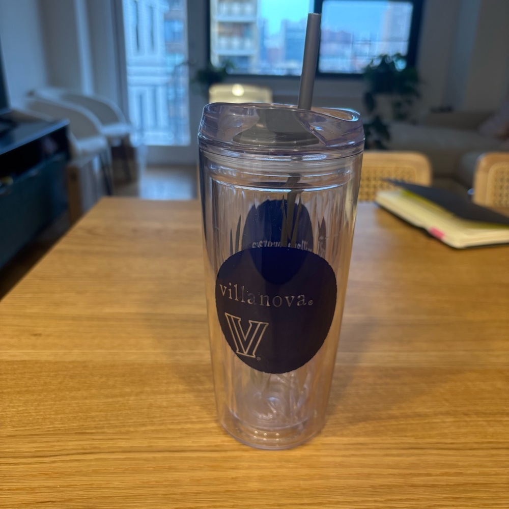 16oz. cold insulated Villanova cup. Lid has slot for straw and slot for sipping